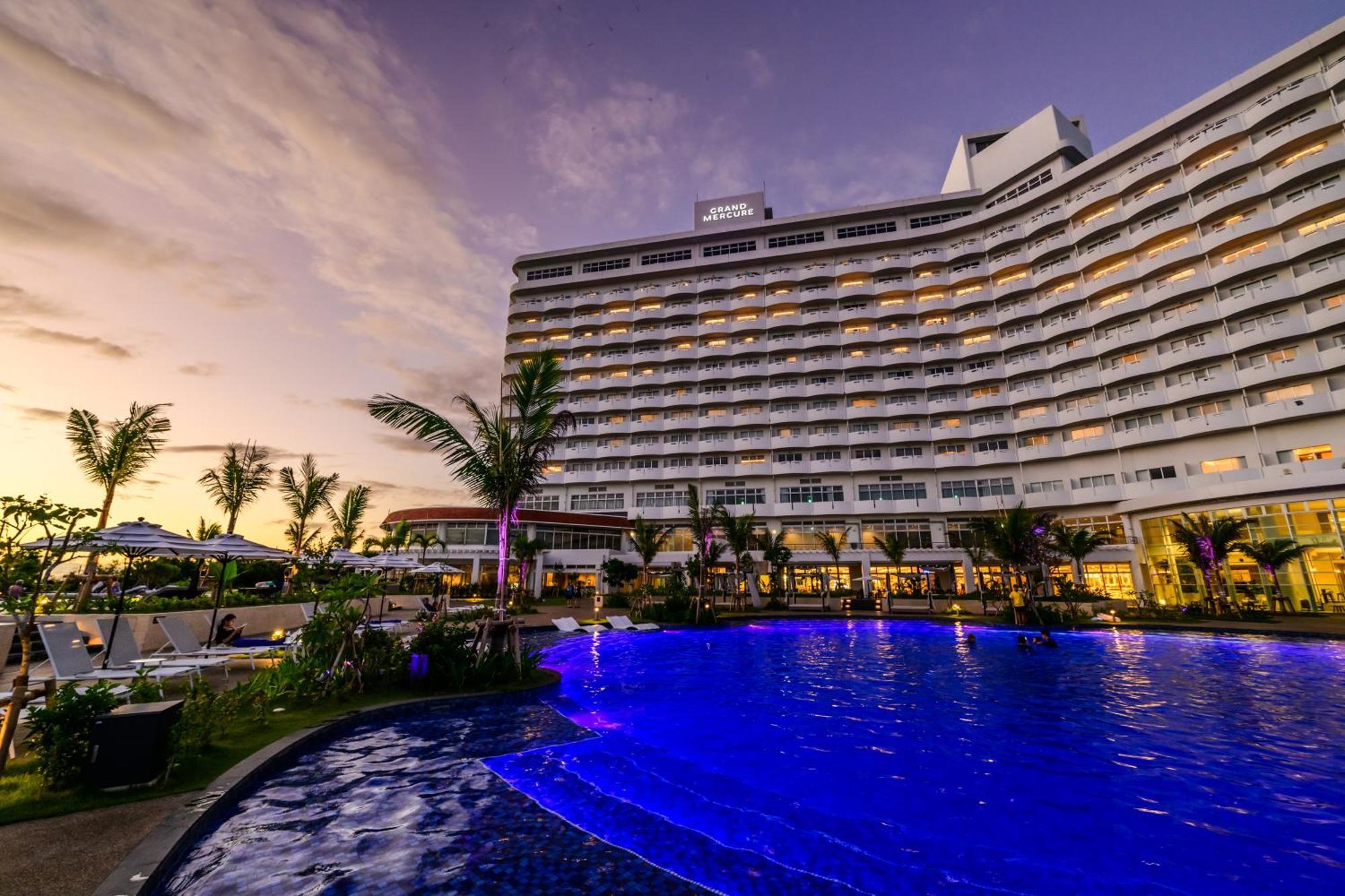 Grand Mercure Okinawa Cape Zanpa Resort Yomitan Exterior foto