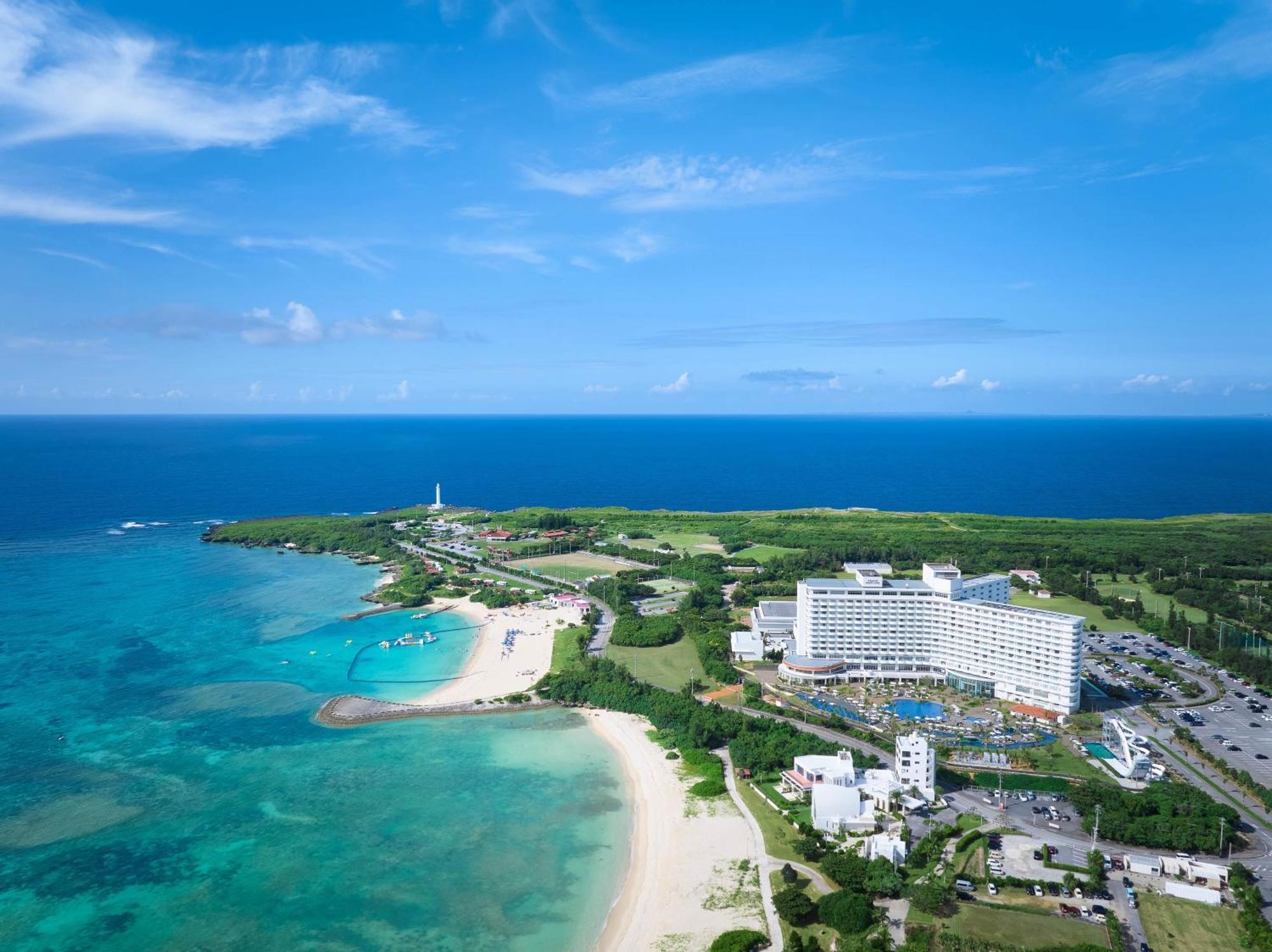 Grand Mercure Okinawa Cape Zanpa Resort Yomitan Exterior foto